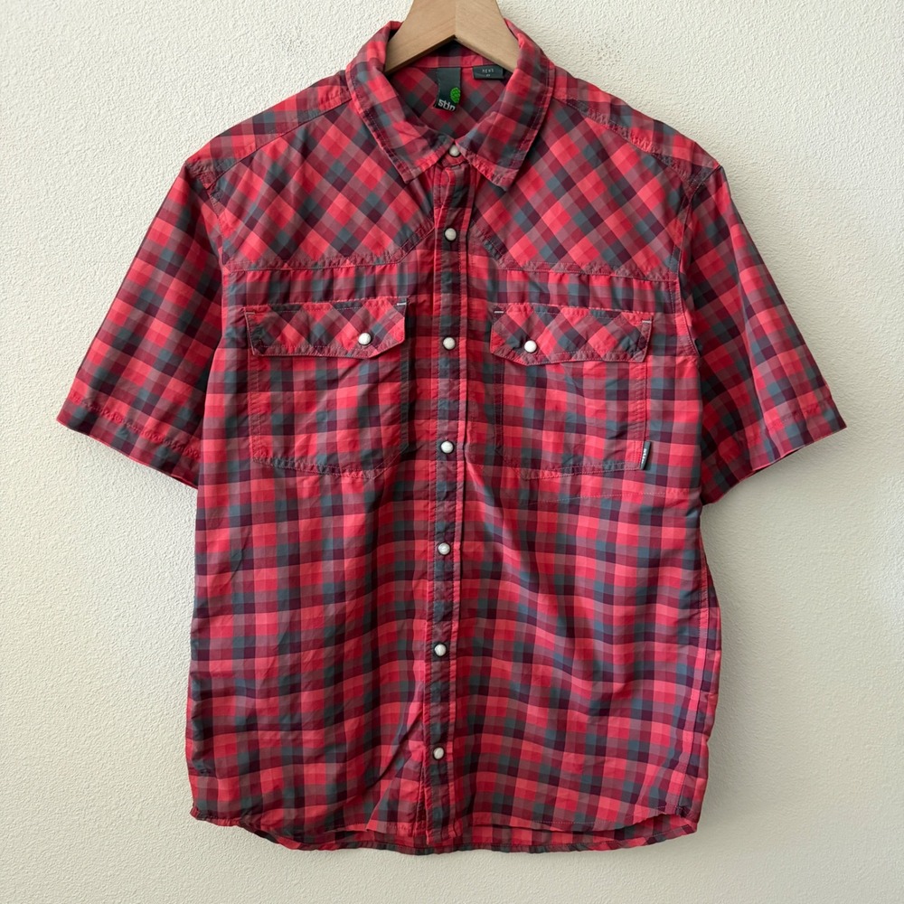 STIO Mens Shirt Short Sleeve Plaid Pearl Snap Gorpcore Hiking Western Size Small
